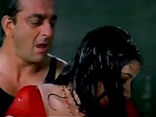 Manisha making love regarding Sanjay Dutt